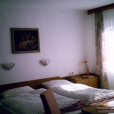 巴特皮尔蒙特 Altes Zollhaus旅馆 客房 照片